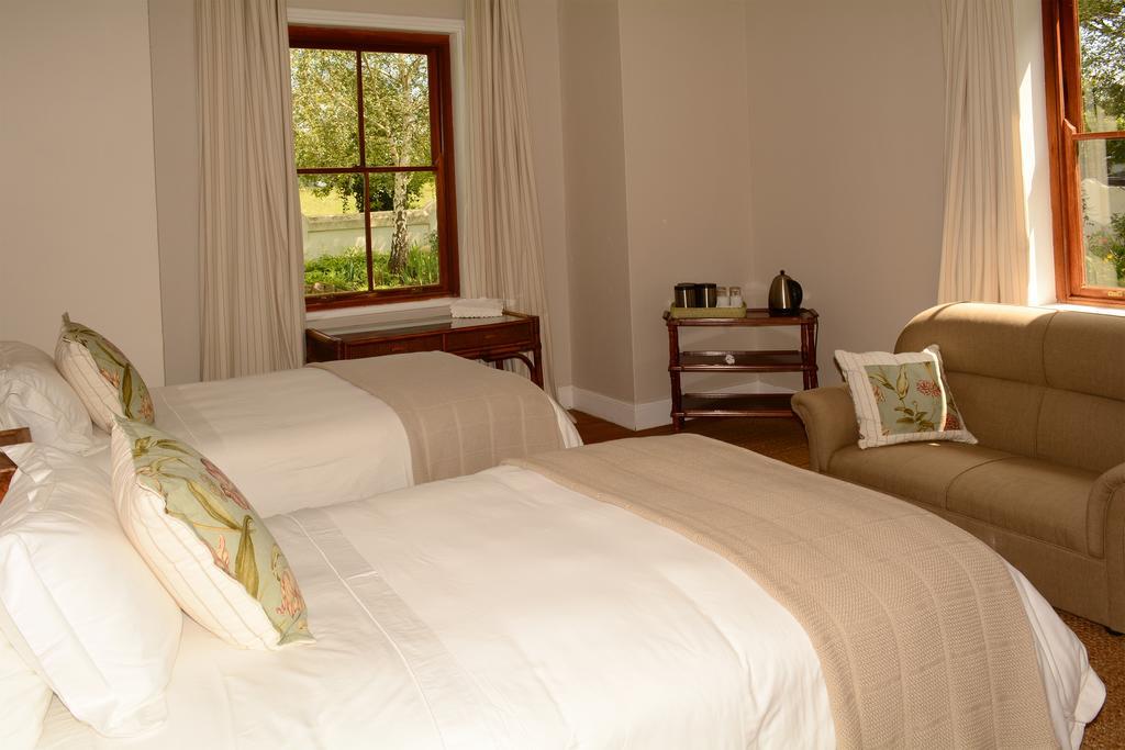 Toad Hall Guest House Wakkerstroom Extérieur photo