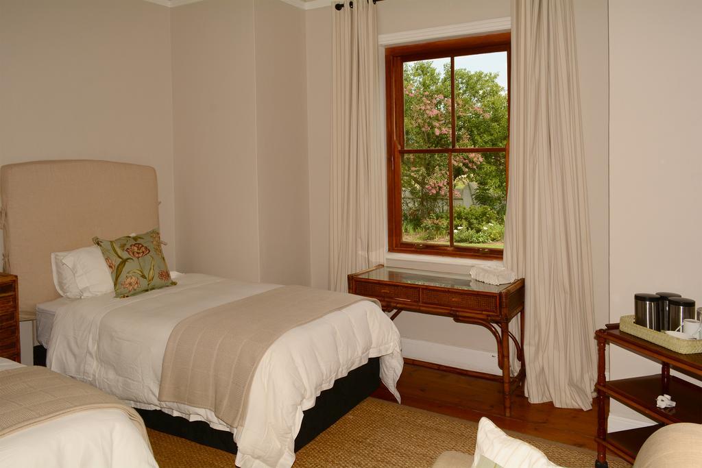 Toad Hall Guest House Wakkerstroom Extérieur photo
