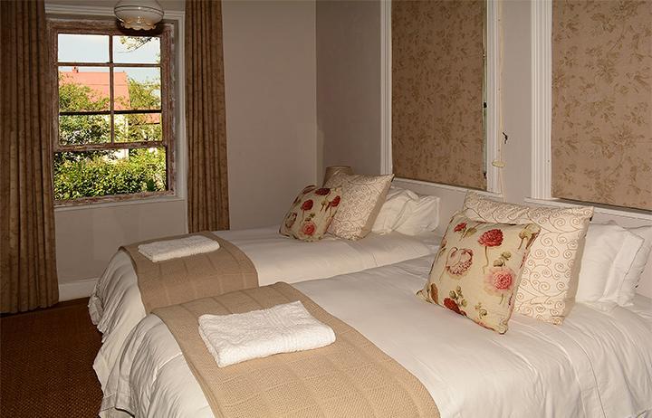 Toad Hall Guest House Wakkerstroom Extérieur photo